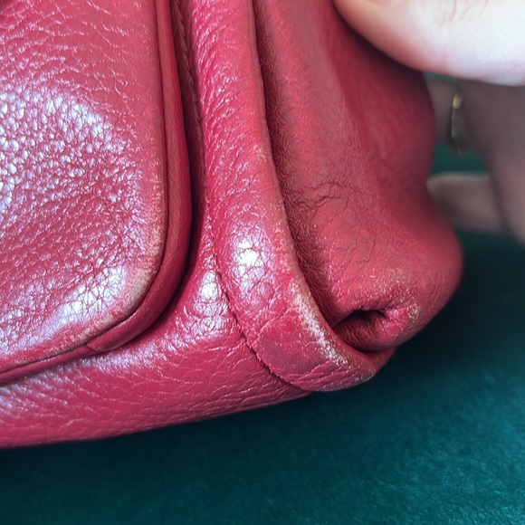 COACH- genuine RED leather crossbody bag - Picture 3 of 8
